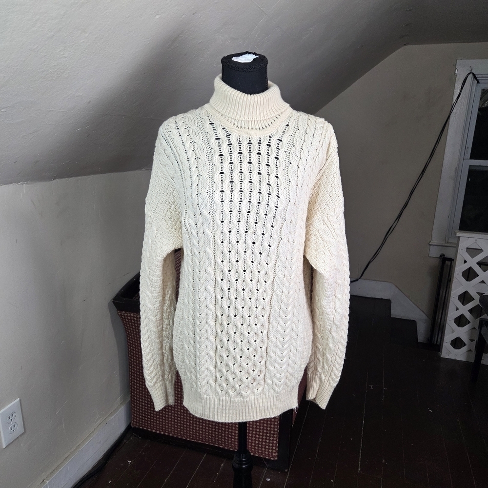 Carraig Donn Irish Aran Cable Knit Turtleneck Sweater 100% Merino Wool Size‎ S